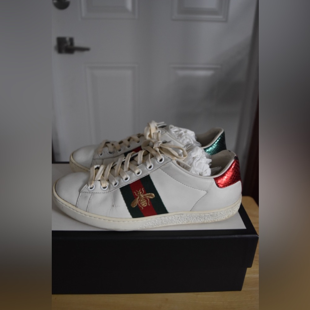 Gucci Bee sneakers